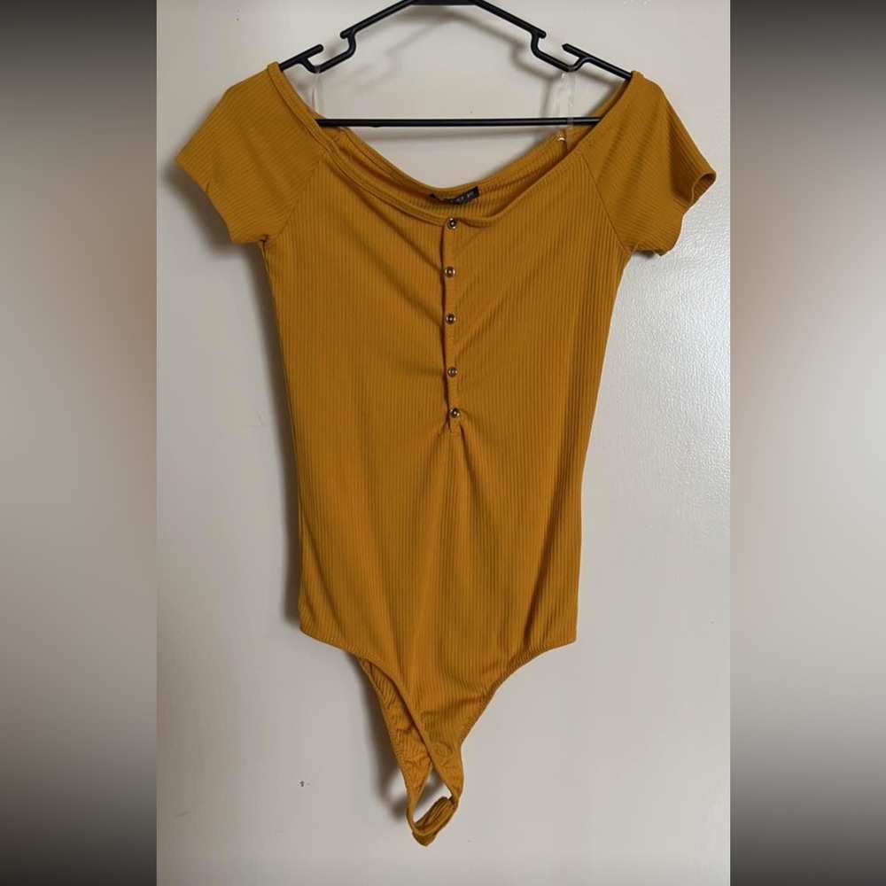 🌼 Poof BodySuit 🌼(free with purchase)